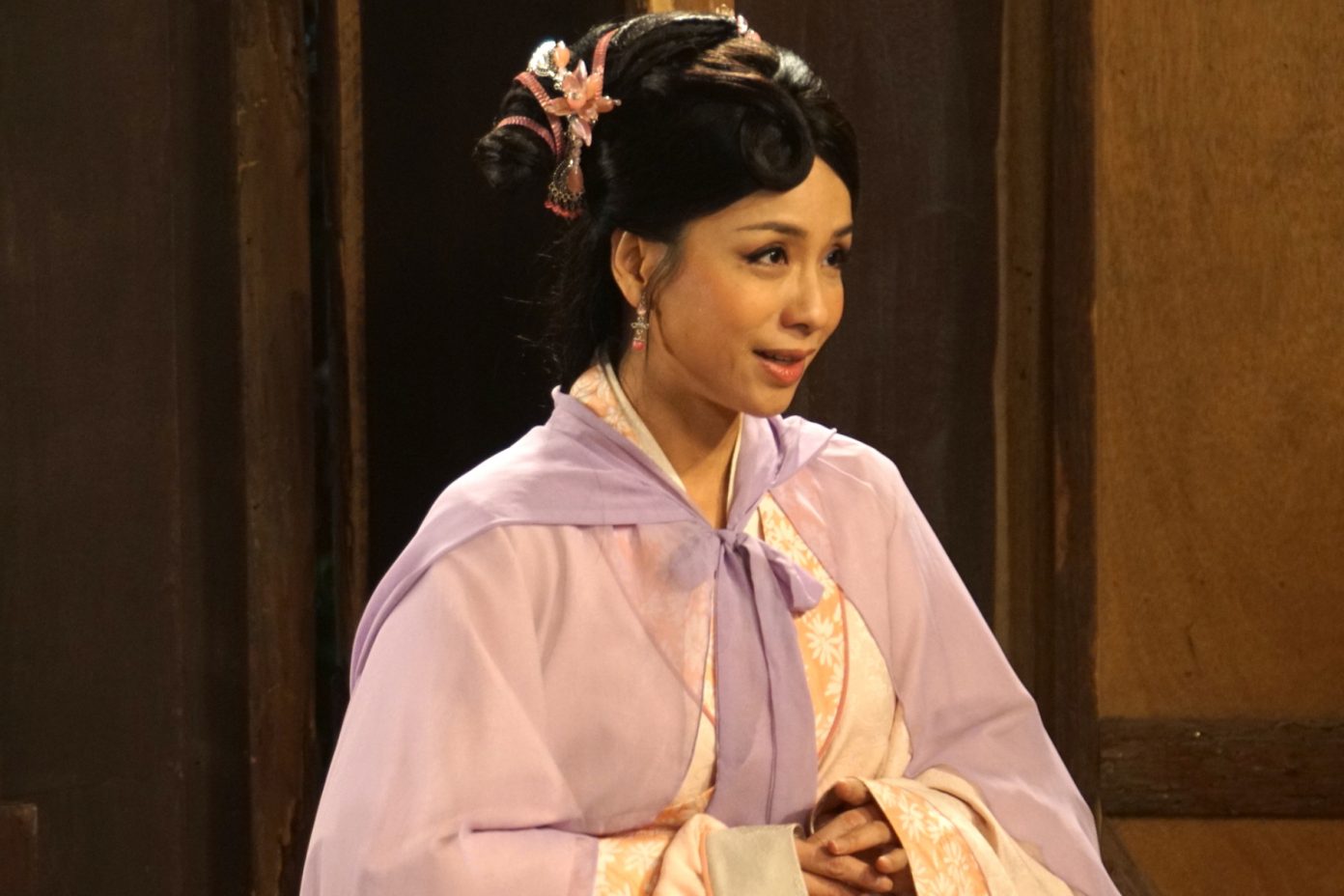 堅持嫁好門！本土劇惡女始祖「與帥尪一見鍾情」被母逼嫁豪門　「苦戀13年才嫁」現況人人稱羨