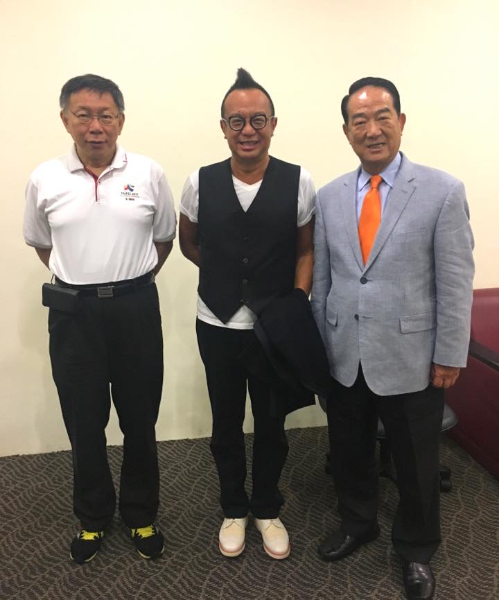 愛情長跑27年！59歲黃大煒燒1億「照顧重症女友」　哽咽曝「至今未婚原因」：真的很心疼她...