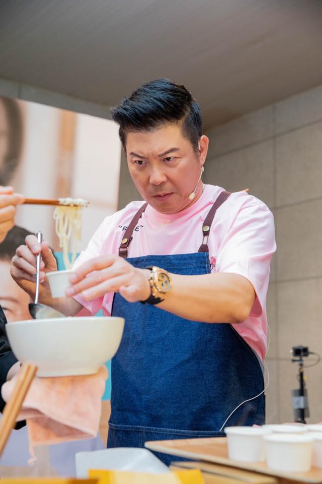 養不教父之過！曾國城痛心「兒偷刷上萬買點數」還說謊　重視品德「不讓兒女坐商務艙」養正確價值觀