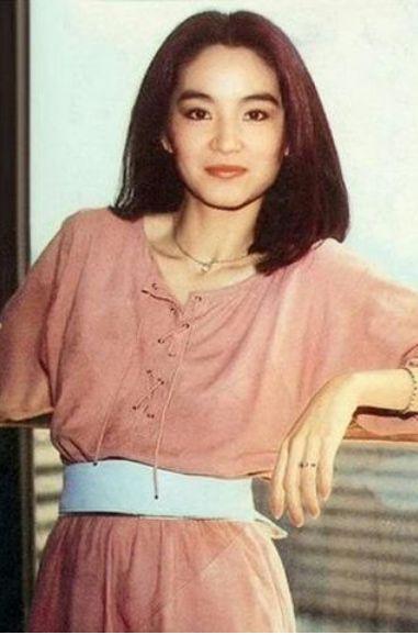 林青霞上學時覺得自己醜！自卑到不敢說話　看到她「年輕的照片後」網友：簡直是老天爺賞飯吃啊