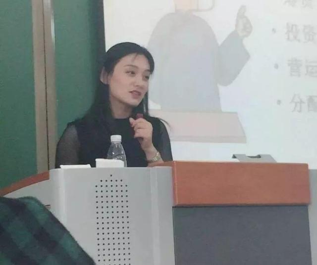 老師我絕對不翹課！20個「擁有逆天顏值」的天菜老師　男老師「深邃五官＋高帥身材」學生小鹿瘋狂撞