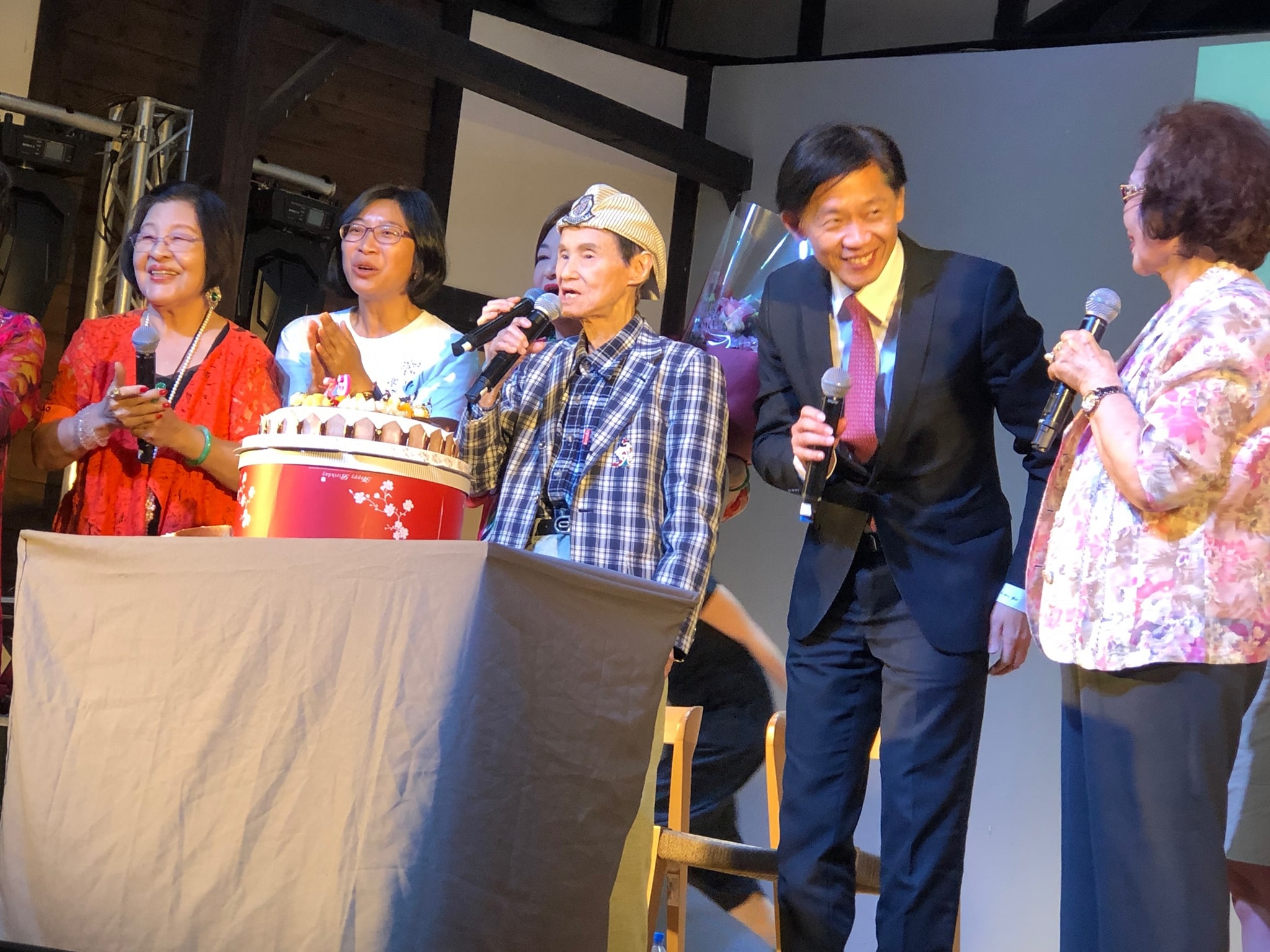 文夏遭下藥「愛妻開記者會」淚崩！痛訴看護失職「睡到叫不醒」　事發半月「警方無下文」家屬氣炸