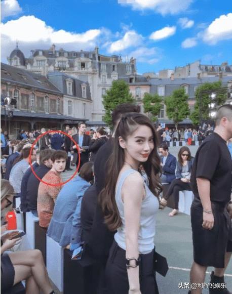 Baby的網紅濾鏡到底有多強大?黃曉明無意中入鏡,大叔秒變奶油小生,網友:確實是過分了