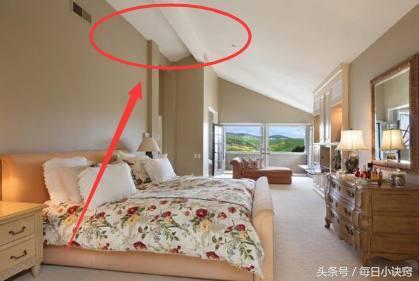 夫妻床一旦有此現象，趕緊改！這是「夫妻不和」錢財散盡的前兆