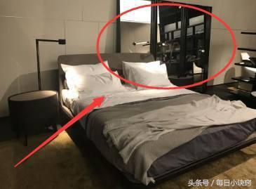 夫妻床一旦有此現象，趕緊改！這是「夫妻不和」錢財散盡的前兆