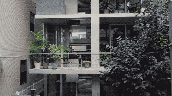 建築師花8年把「14坪土地」打造成「半露天4層住宅」　「5陽台5樓梯」內部設計讓人驚豔