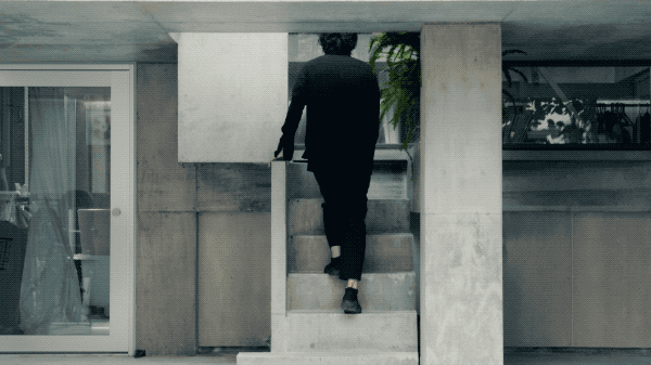 建築師花8年把「14坪土地」打造成「半露天4層住宅」　「5陽台5樓梯」內部設計讓人驚豔