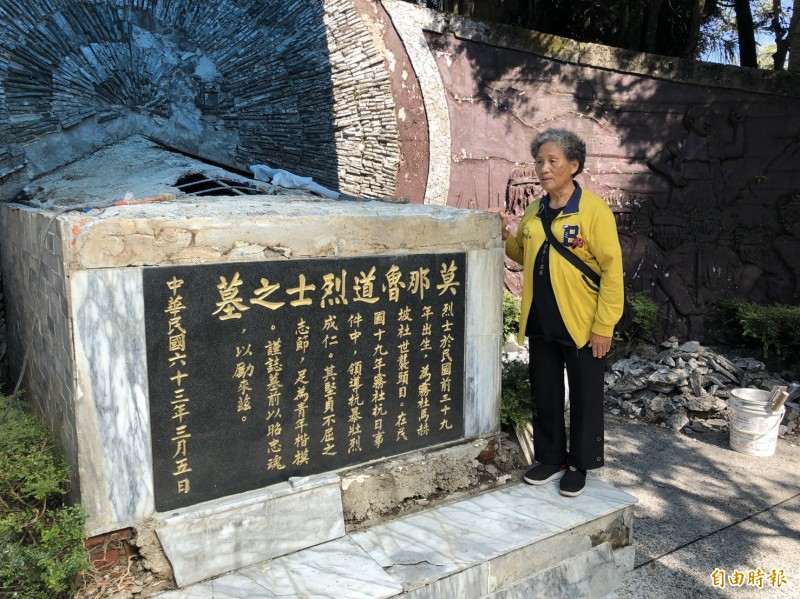 霧社事件89周年紀念日！莫那魯道託夢「住得很不舒服」　師傅立刻「挖開烈士墓」愣住：太誇張了 