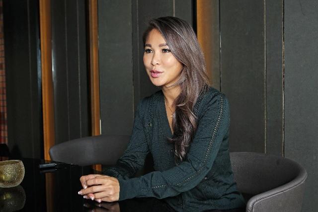 面對老公對婚姻不忠，女星們選擇「無條件原諒」：哭過、恨過，然後勇敢重頭來過！