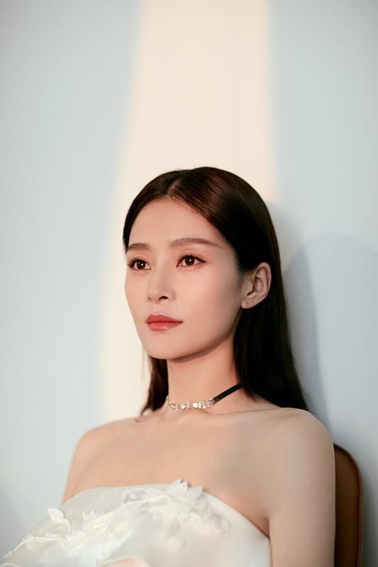 不愧是名媛教科書 ！機場目睹「大S一對兒女的儀態」，終於明白汪小菲為何和她閃婚