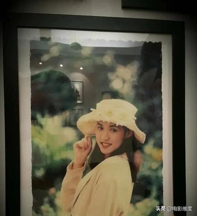 與周慧敏齊名！「退出樂壇嫁富商」當闊太生兩子　老公「大陸養小三」比她年輕20歲今走出陰影