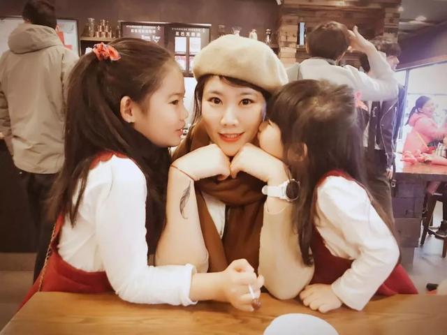 妻子生下二胎寶寶,醫生從體內取出「一東西」,丈夫看到後當場怒了