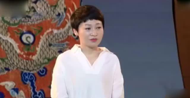 貼心準備壽禮！孝媳花75萬買下「玉老鼠」準備送婆婆　鑒寶專家「打開手電」一照：報警吧