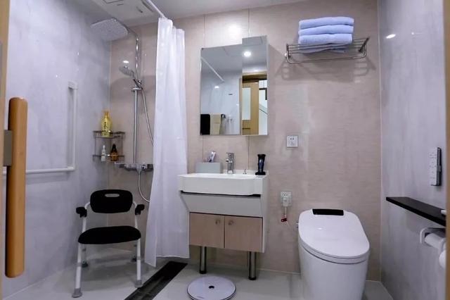 53歲設計大師「免費為89歲失智奶奶」改造舊宅　「全智能空間」結合舊傢俱網友：忘不了的家