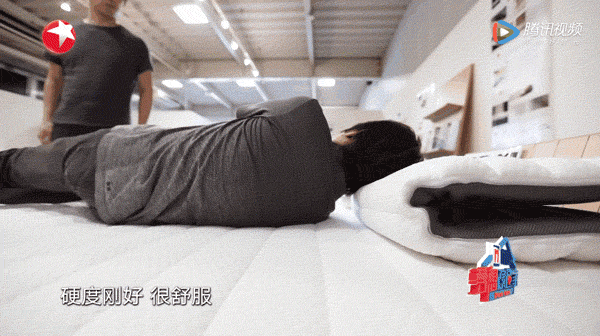 53歲設計大師「免費為89歲失智奶奶」改造舊宅　「全智能空間」結合舊傢俱網友：忘不了的家