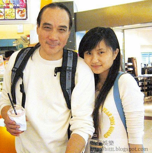 一生爭議！拋妻棄子「娶小30歲嬌妻」緋聞不斷　67歲戀上「23歲網紅」反被騙：自作自受