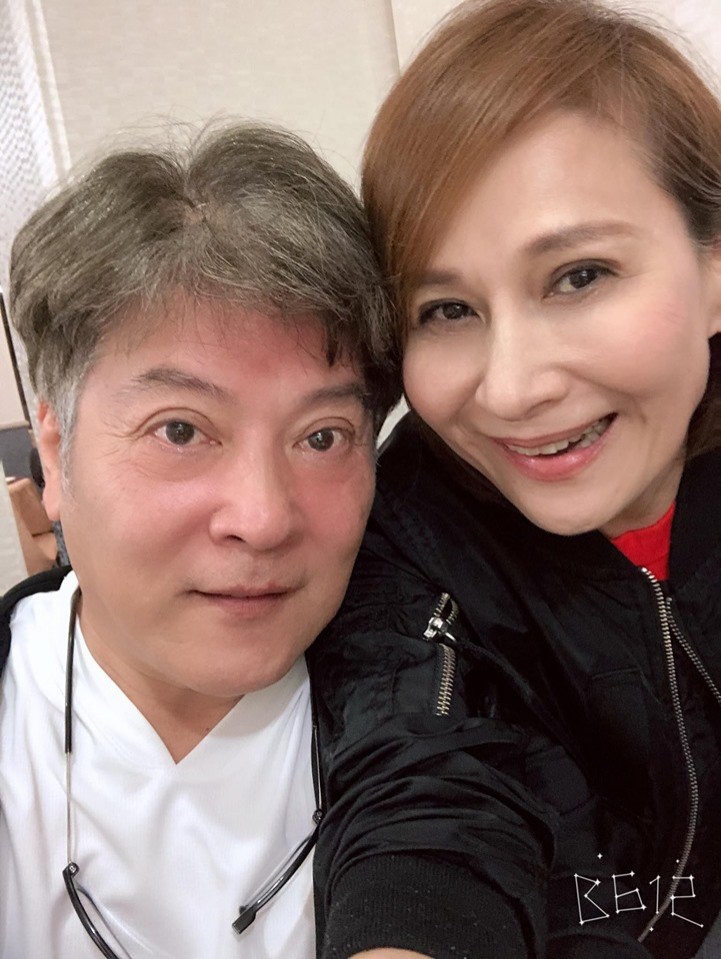 為爸媽搬回家！《守著陽光守著你》男星「照顧雙親到往生」了無遺憾　71歲終身不娶「感慨一個人也很好」