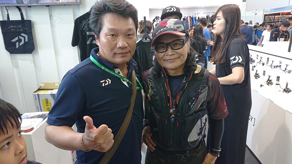 看著老友一個一個離開！沈文程「膝蓋老化、雙眼老花」真的老了　凌晨3點收張菲簡訊「我是活著」差點淚崩
