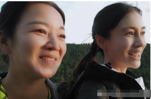 太真實了！阿雅拿原相機自拍，當鏡頭懟在Baby臉上那刻，網友：再也不羨慕大眼女生了