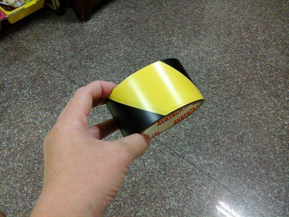 從小培養！媽媽幫小孩「自製停車格」：越線就拖走　網友「祭出更強絕招」再也不吵買玩具