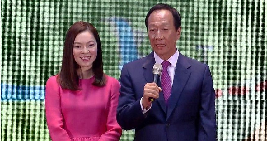 一眼定終生！郭台銘為追老婆「61年第一次送早餐給女生」　跳舞生情：第一眼看曾馨瑩非林志玲