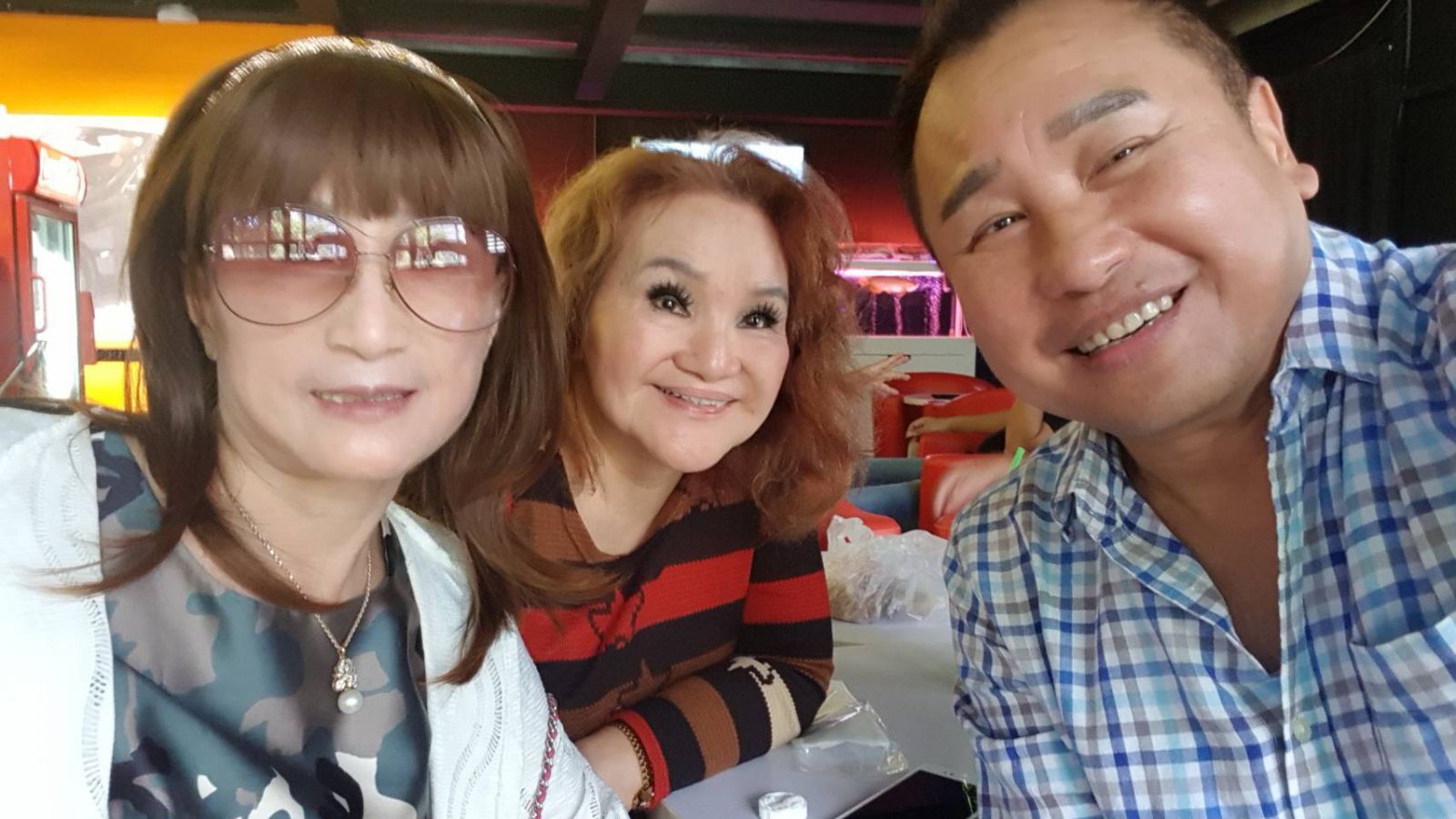 老了別為錢煩惱！71歲資深歌手曝近況「好友讚他做人很成功」　不是豪門「仍把日子逍遙過」