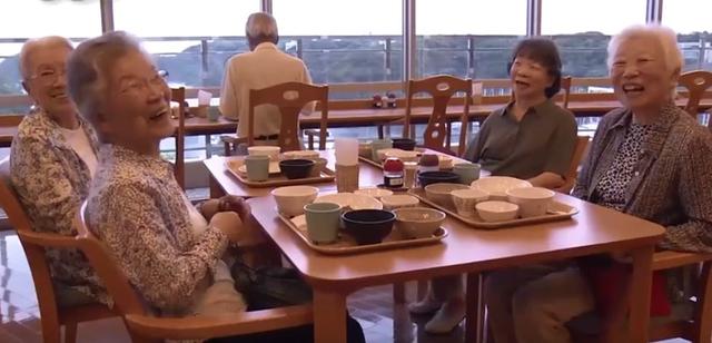老人賣房籌980萬只為「排隊搶住日本養老院」　60歲搬進住待了30年「裡面比家更溫暖」快樂迎接餘生