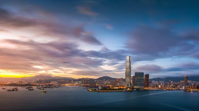 有錢不變壞!越老越寵老婆,越有錢越寵愛老婆的5大生肖男