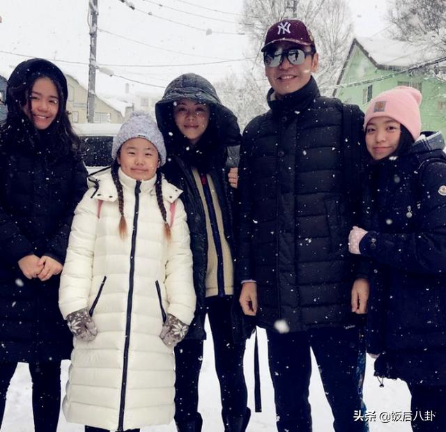 鍾鎮濤25歲大女兒亮相！「繼承章小蕙好身材」生活樸素不拜金  　與繼母感情超好「和生母多年未見」形同陌路