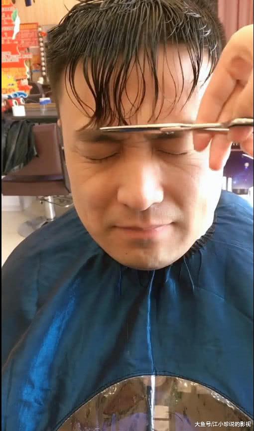 氣質提升10倍！大叔被嫌棄「頭頂太稀疏」，換個新髮型後，直接完爆當紅小鮮肉