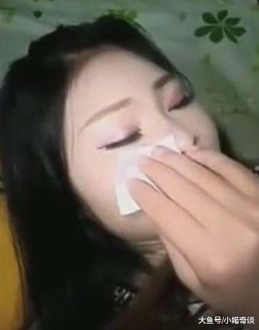 男子為看妻子真面目，趁睡著「悄悄為她卸妝」，結果第二天直接提出離婚！