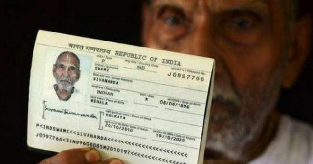 123歲印度老人自稱「至少還能再活30年」,透露尷尬的「長壽秘訣」,網友笑了:一般人做不到