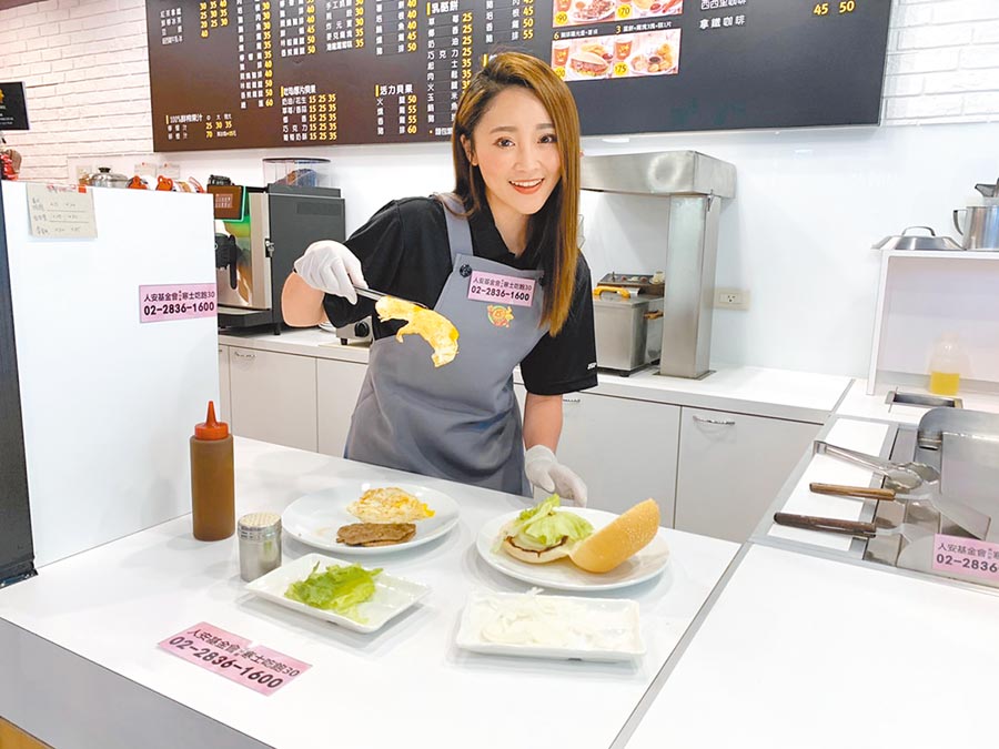 張文綺每年過年「堅持回家陪阿公吃飯」重視家人團圓　出道9年薪水上繳母「月領2萬5」甘之如飴