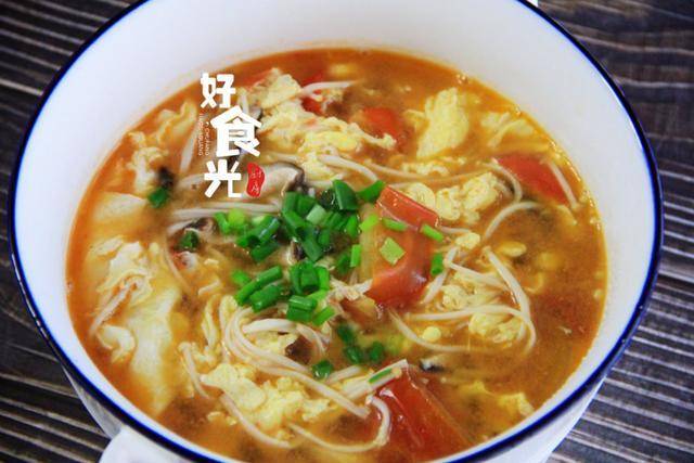 「番茄和金針菇」太搭了！減脂吃不胖「連喝一周越來越瘦」