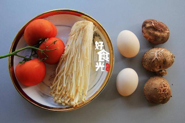 「番茄和金針菇」太搭了！減脂吃不胖「連喝一周越來越瘦」