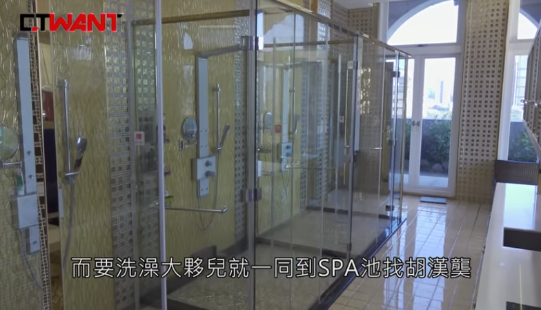 現代版皇帝！竹北吊車大王「花4億蓋後宮」擁20妻妾同住　老婆們不爭寵「兒孫坐滿大廳」