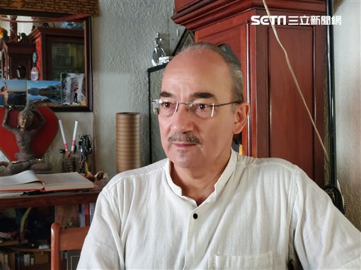 隔空吵翻！城市少女自爆「借精生下混血兒」苦當單親媽　生父跳出來「控她根本侮辱人」：還我公道