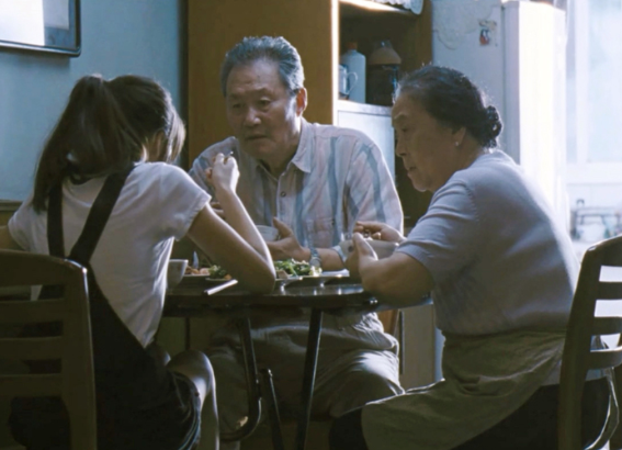 帶男友見家長！爺爺「看對方拿筷子」秒反對：此人不能嫁　幾年後「對方真的變了」