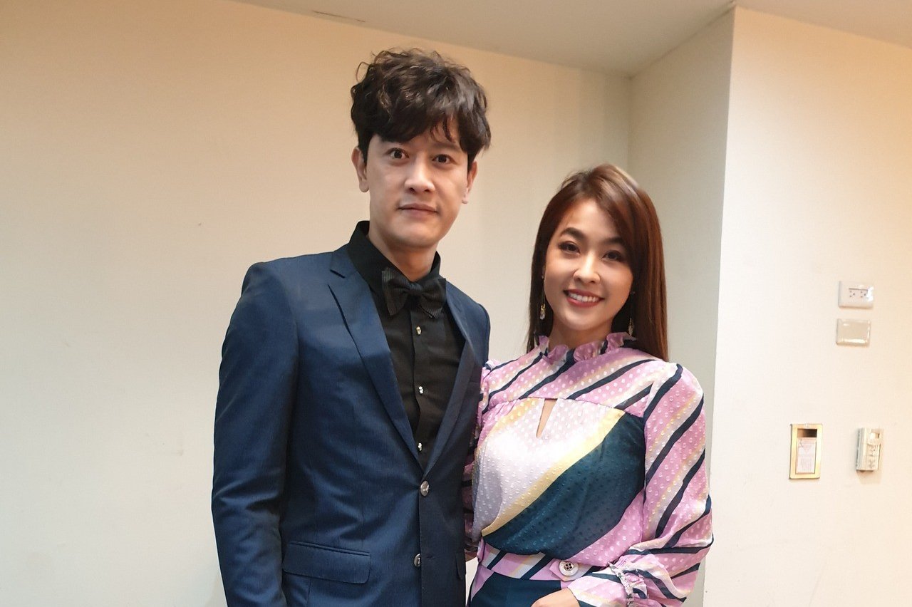 鬆口認愛了?張勛傑躲3個月羞笑:「我真的好愛小嫻」 互相索吻有感覺「若沒嫁人就會娶她」