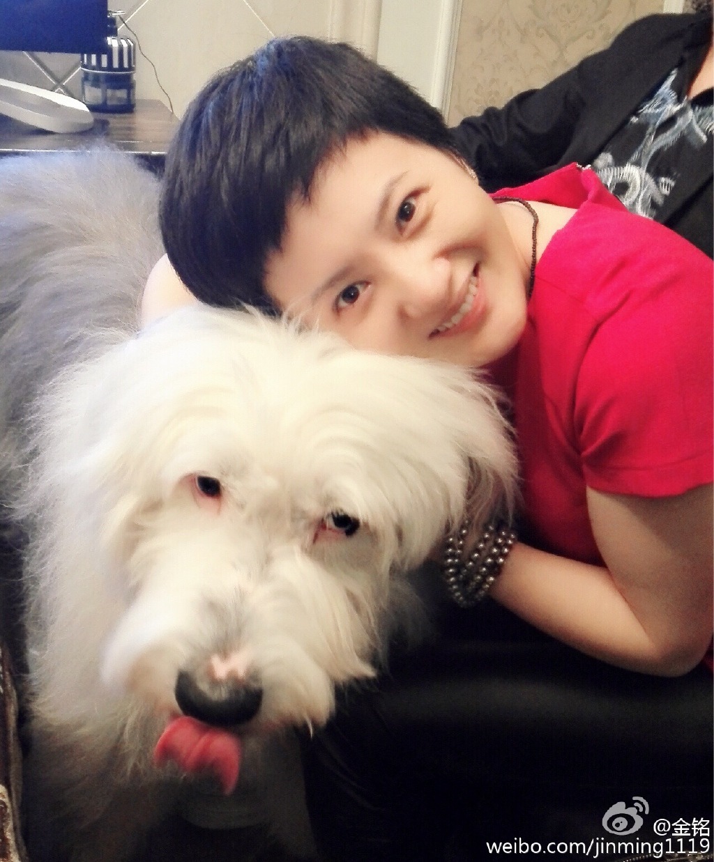 小婉君長大了!罕曝39歲凍齡照「俐落短髮+童顏」 坦言「改行很久了」網驚:形象差好多