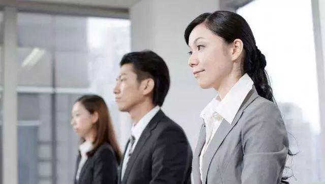 面試官：「李」字少一橫    是什麼字？研究生霸氣回復被錄取，眾人恍然大悟