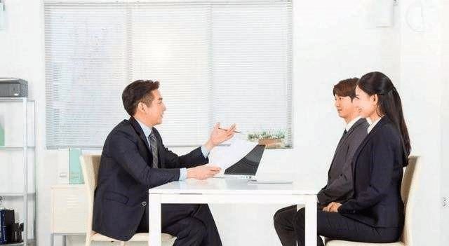 面試官：「李」字少一橫    是什麼字？研究生霸氣回復被錄取，眾人恍然大悟