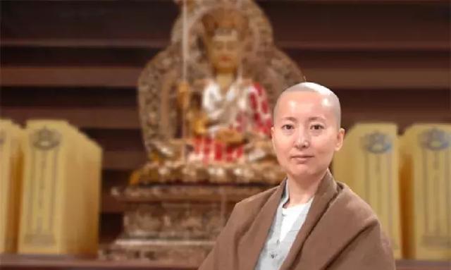 獲封最美林黛玉！女星當紅「轉行成身價破億女老闆」卻飽受病痛　41歲毅然「拋下所有財產」皈依佛門平靜離去