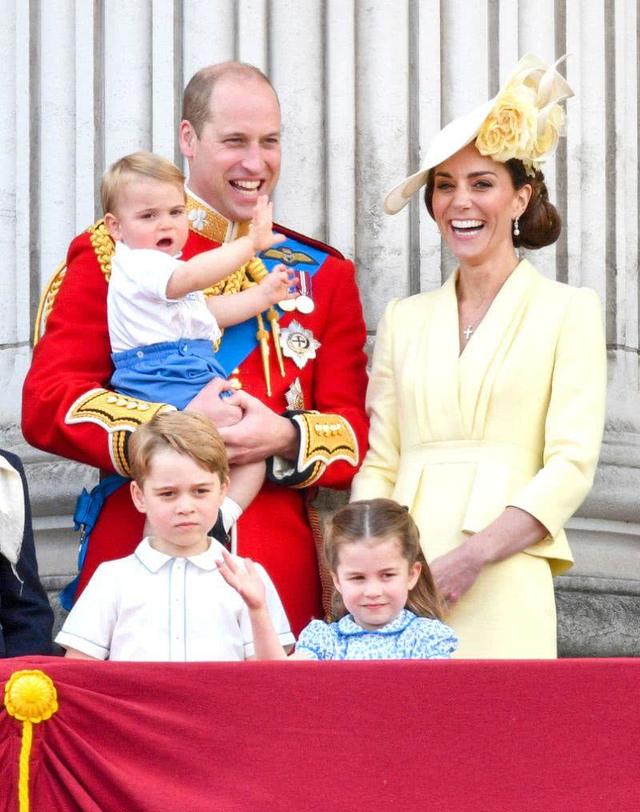 證實懷孕傳言?凱特王妃「突然取消工作」留丈夫獨自現身晚會,肯辛頓宮發布聲明:為了孩子!