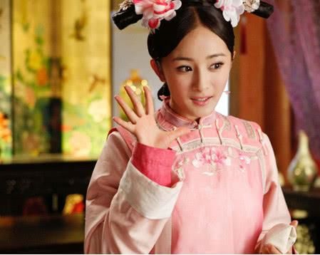 慈禧上廁所「從不自已動手」，每次宮女須口含一物站旁邊，網友都說太辣眼睛！