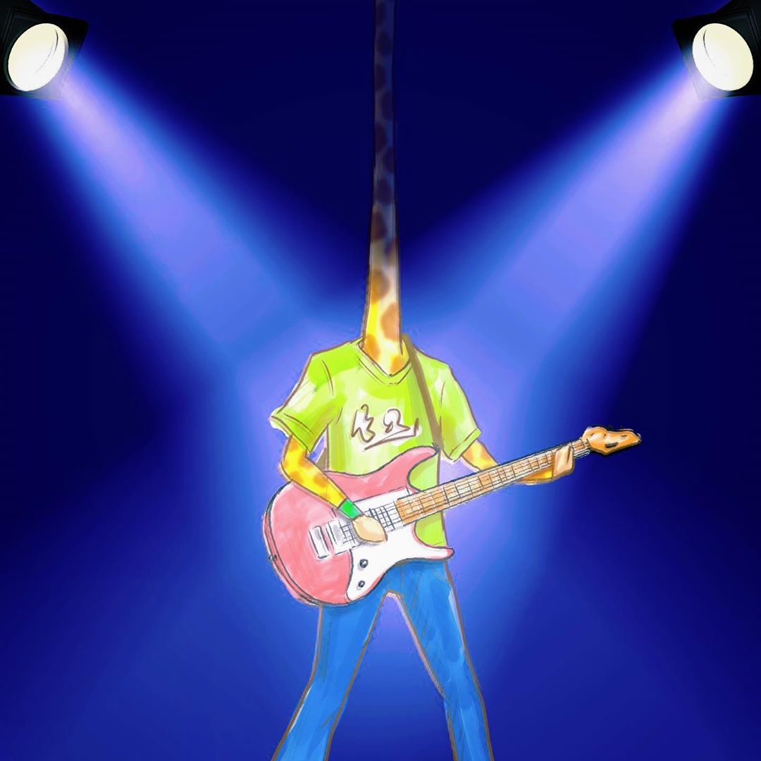 長太高錯了嗎！長頸鹿先生「脖子太長」的荒謬爆笑日常　下雨天撐傘面臨「史上最困難抉擇」網全笑翻