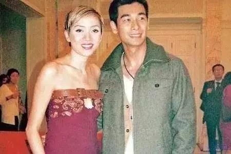 一生唏噓！梅艷芳「原生家庭予取予求」老母控訴她不孝　　從不抱怨人生「最遺憾沒披上婚紗」勇敢活出自我