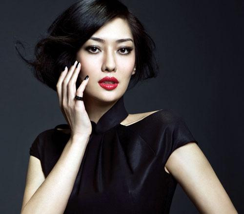 「最美李莫愁」與假富豪相戀11年「遭奪5億家產」　年過半百再遇愛「600萬鑽戒求婚」終於幸福