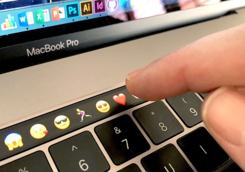 Macbook也能養電子雞！蘋果推超萌「Touch Bar小寵物」功能　療癒系「摸摸陪玩耍」融化全網❤️