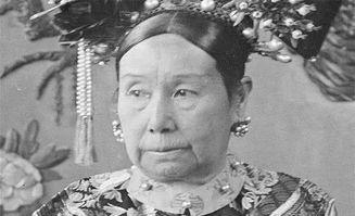 一生拍照無數！慈禧太后留影，卻沒有一張是笑著的「2大原因爆光」：不愧是拍照狂人